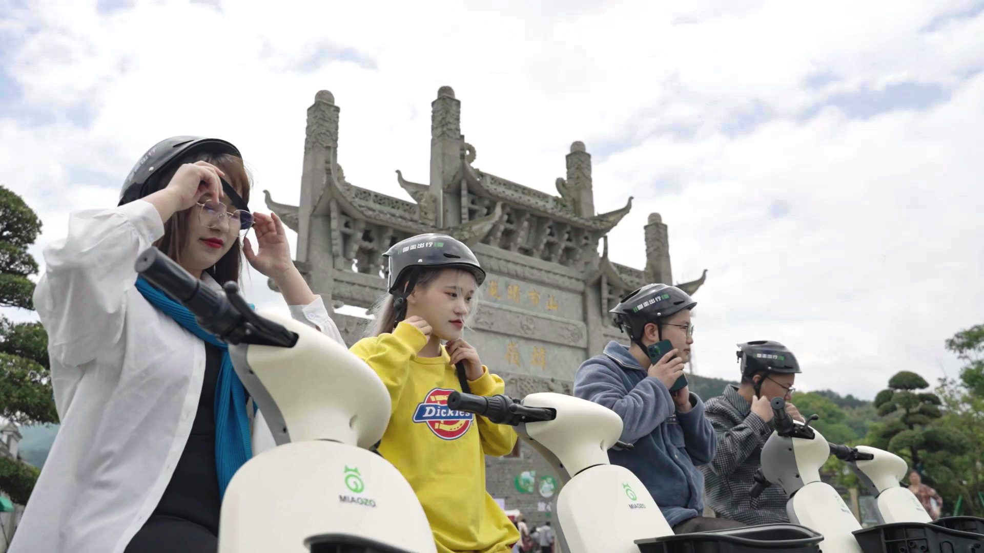 共享電單車(chē)是否值得大力發(fā)展分析